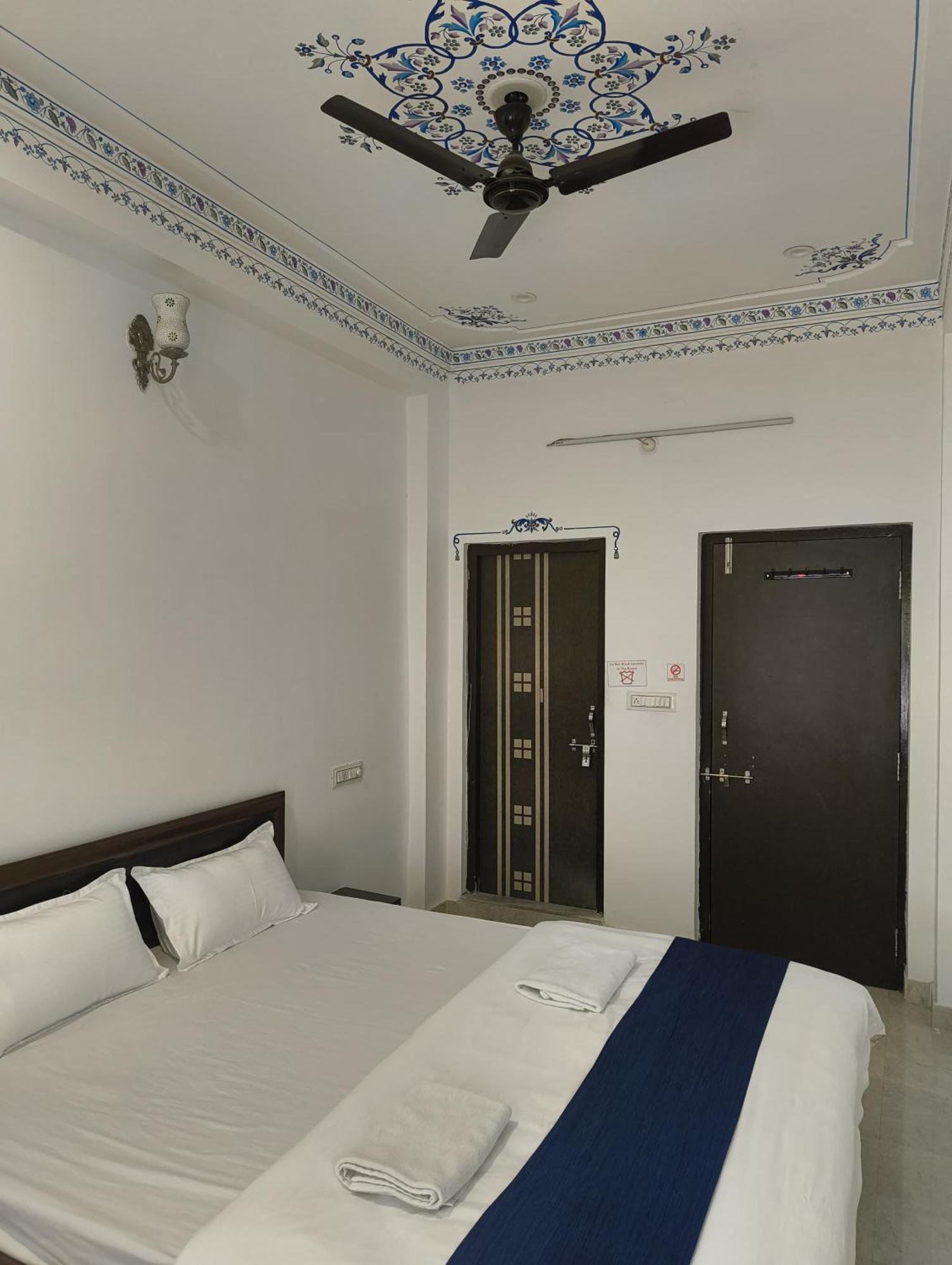 Rising Shemesh Home Stay 烏代浦 外观 照片